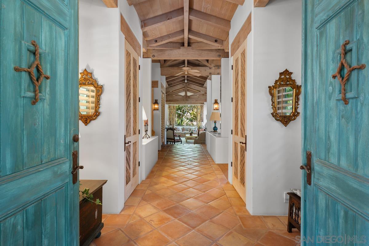 Foto principal - 17240 Avenida De Acacias