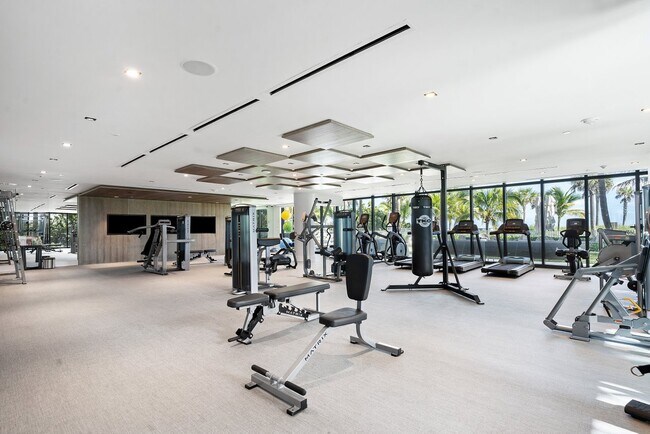 Foto del edificio - 730 N Ocean Blvd