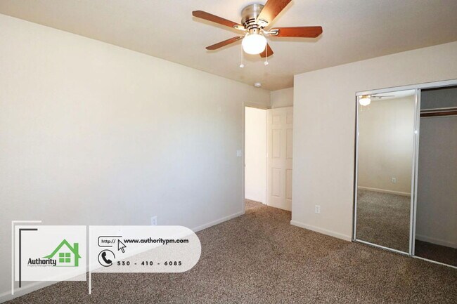Building Photo - 3700 Silvario Ct