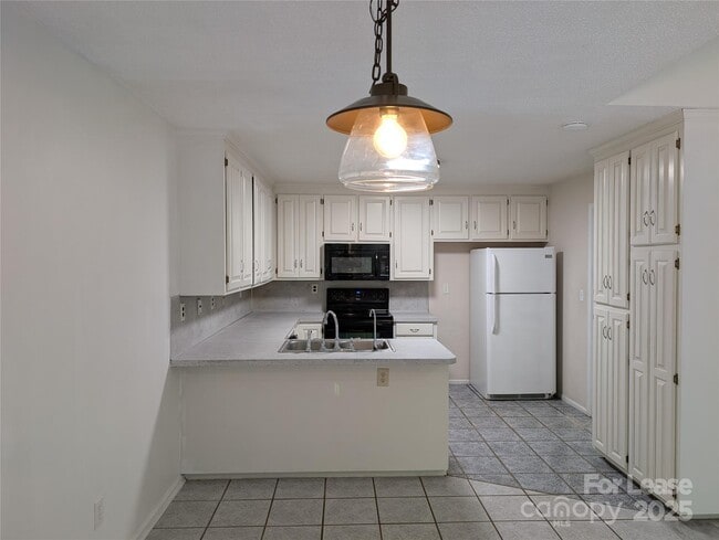 Building Photo - 110 Wood Thrush Ln