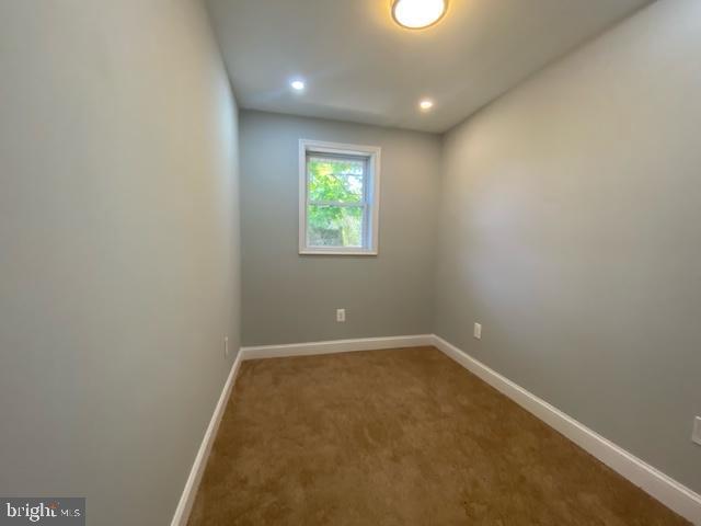 Building Photo - 4616 Pulaski Ave