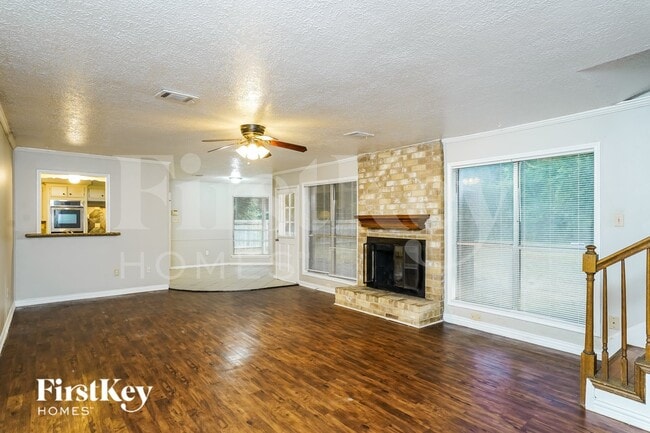 Building Photo - 18111 Fireside Dr