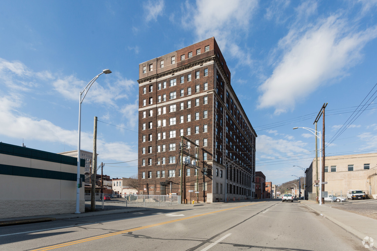 Building Photo - Fort Steuben Apartments