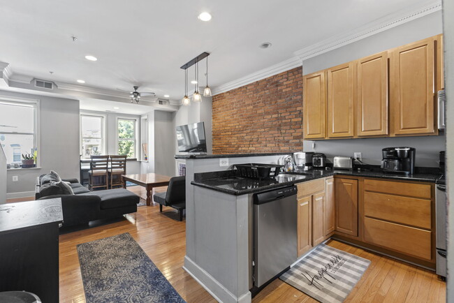 Building Photo - 523 Florida Ave NW