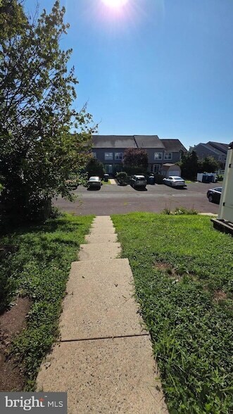 Foto del edificio - 131 Sunnyside Ln