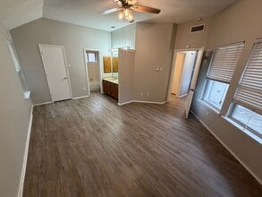 Building Photo - 1519 Windmill Ln