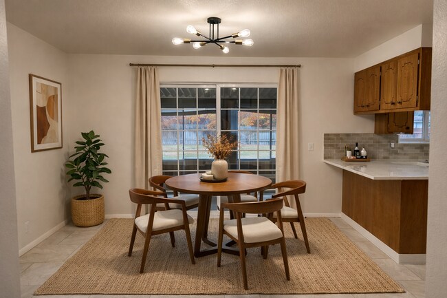 Building Photo - Brand New Remodel Central Bench Home