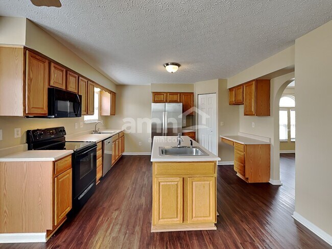 Foto del edificio - 90 Knights Bridge Dr N