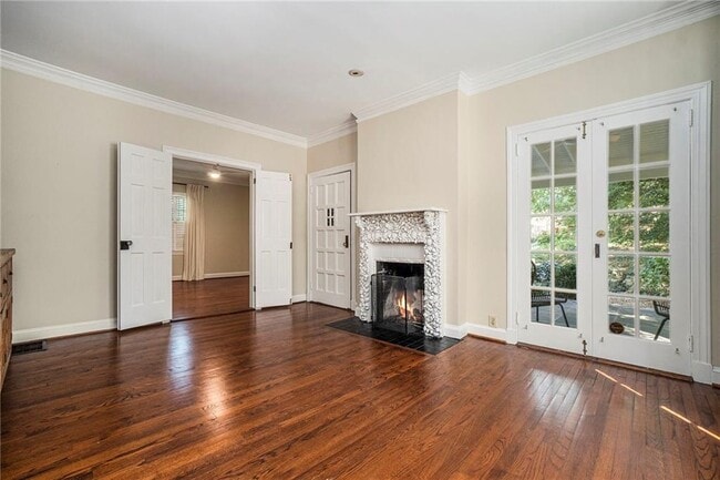 Foto del edificio - 2378 Glenwood Dr NE