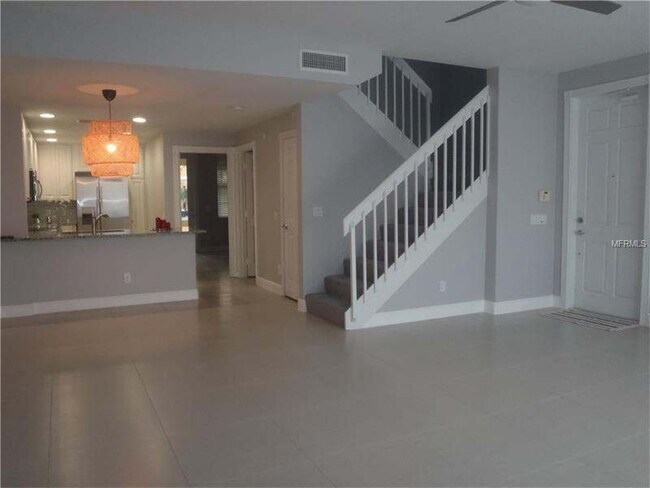 Foto del edificio - Beautiful 3/3 Townhome For Rent in Village...