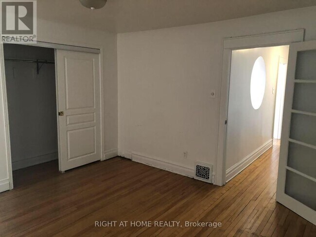 Photo du bâtiment - 409-409B Preston St
