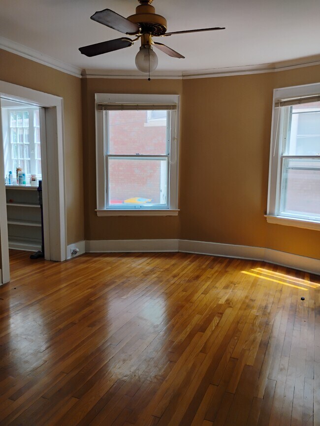 Foto del edificio - 335 Morris Ave SE