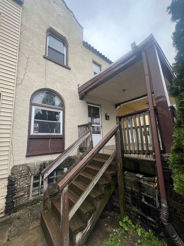 6940 Clinton Rd, Upper Darby, PA 19082 House Rental in Upper Darby, PA