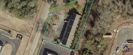 Building Photo - 706 Mason Terrace