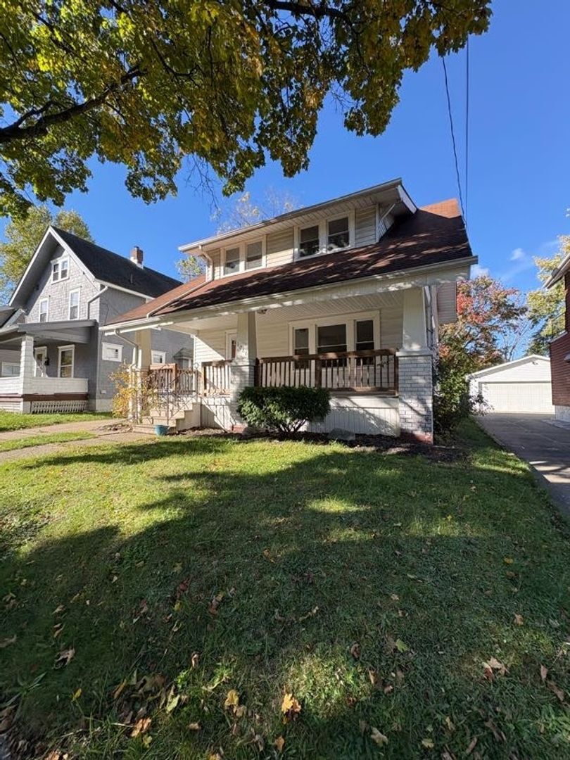 1086 Herberich Ave Akron OH, OH 44305 – photo 2