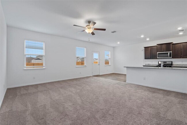 Building Photo - 3949 Prairie Crk