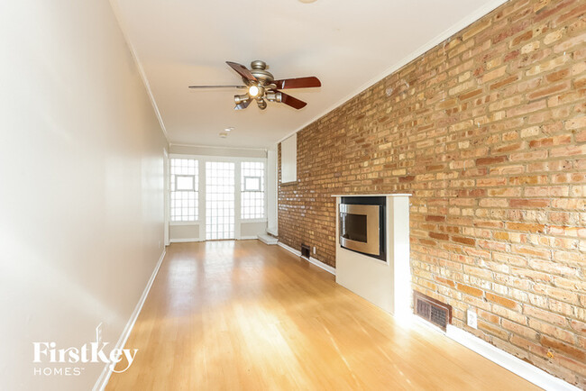 Building Photo - 504 E 163rd St