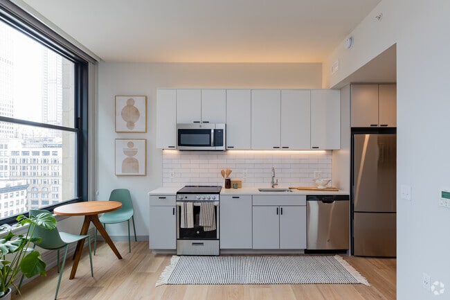 1BR. 1BA - 624SF - The Commonwealth Building Apartments