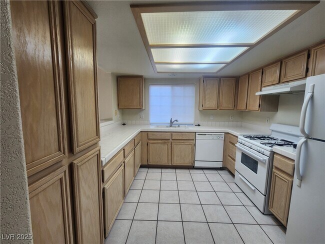 Foto del edificio - 1851 Hillpointe Rd