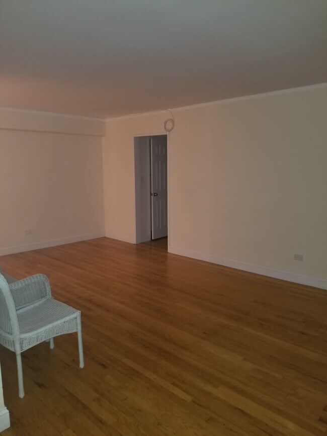 Foto del edificio - 9833 64th Ave