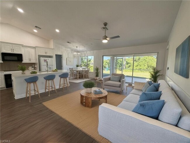 Foto del edificio - 3010 71st St W