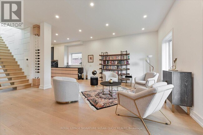 Photo du bâtiment - 36 Glenshaw Crescent