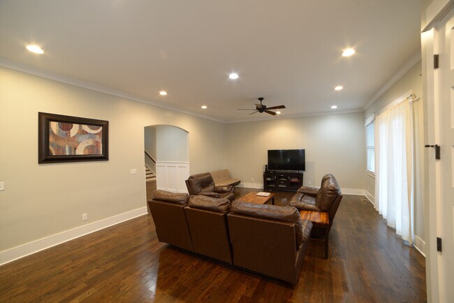 Foto del edificio - 2818 Belcourt Ave