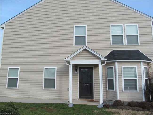 Foto del edificio - 2 Village Park Ct