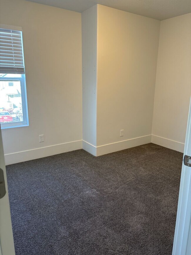 Foto del edificio - Pet Friendly Townhome