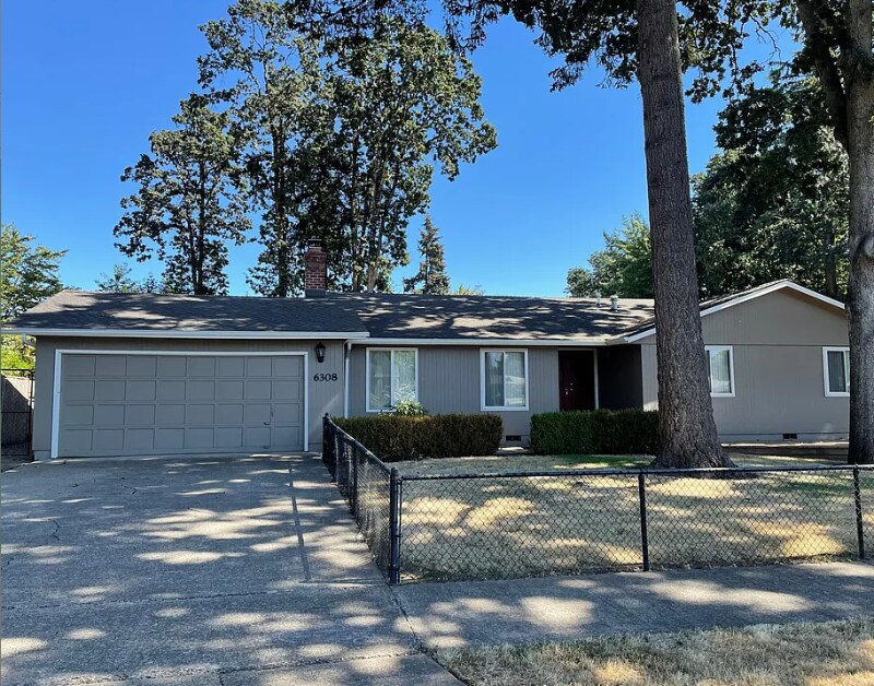 Primary Photo - 6308 Woodlawn Dr NE