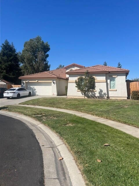 Primary Photo - 1325 Golden Plover St