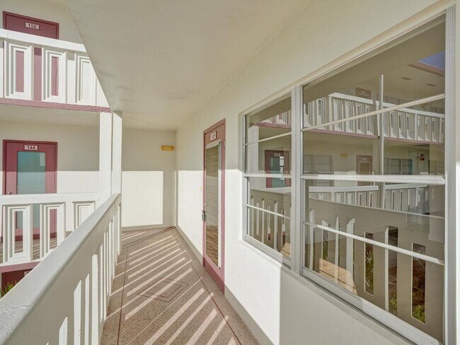 Building Photo - 145 Fanshaw Way