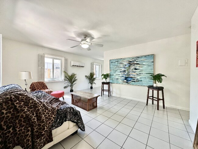 Foto del edificio - 623 SW 16th Ct