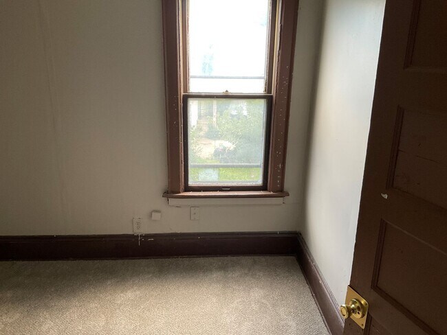 Building Photo - 3256-3258 N 17th St. (Duplex)