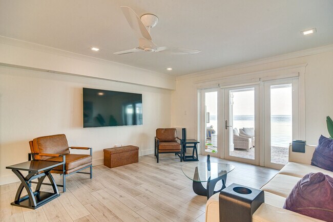 Foto del edificio - 5172 Coquina Key Dr SE