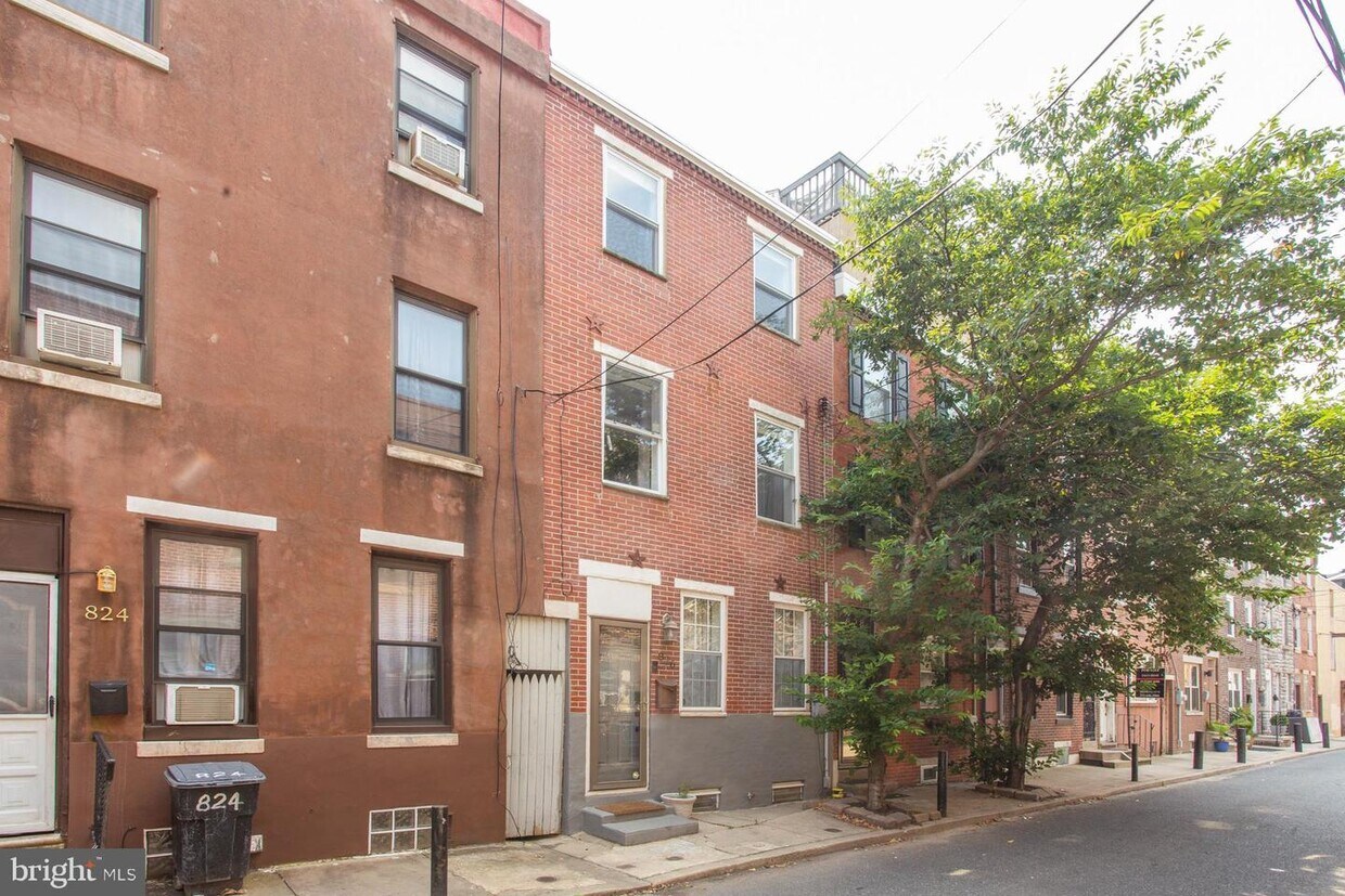 Primary Photo - 826 League St