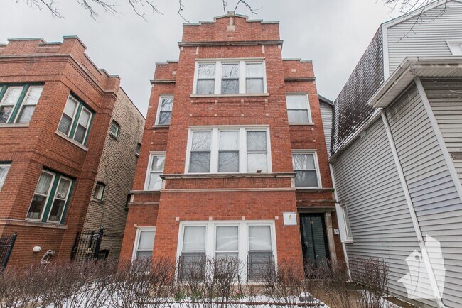 Foto del edificio - 3511 N Damen Ave