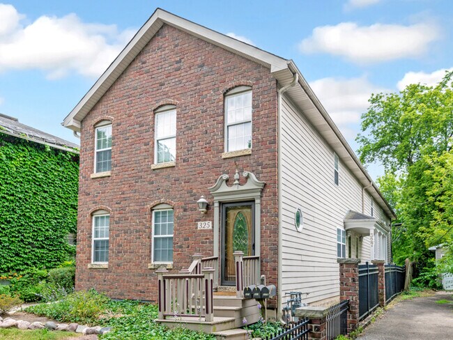 Foto del edificio - 325 Loomis St