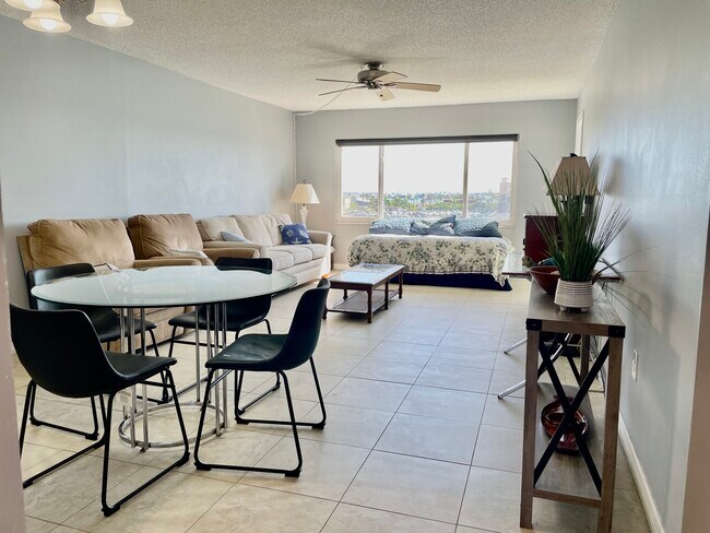 Foto del edificio - 4775 Cove Cir