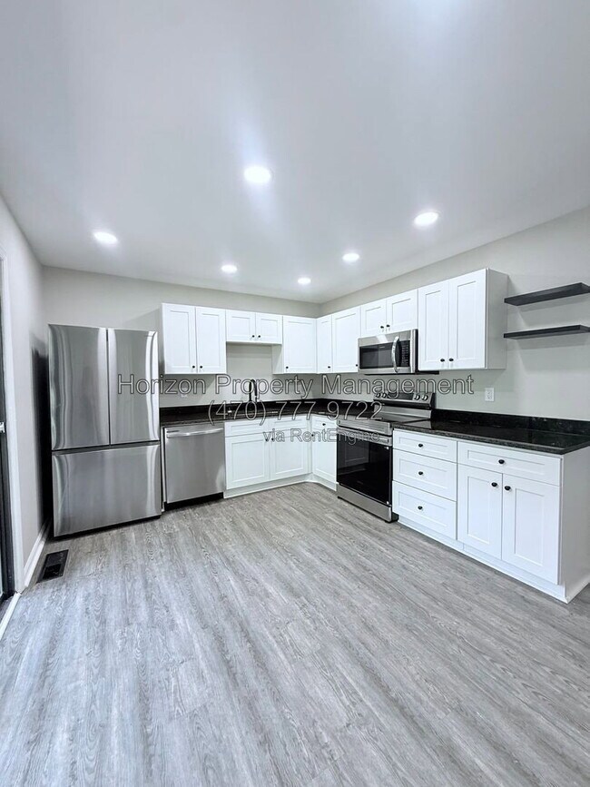 Foto del edificio - 4030 Hidden Hollow Dr