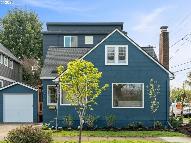 Building Photo - 4 Bed Richmond Corner Lot Craftsman w/Outs...