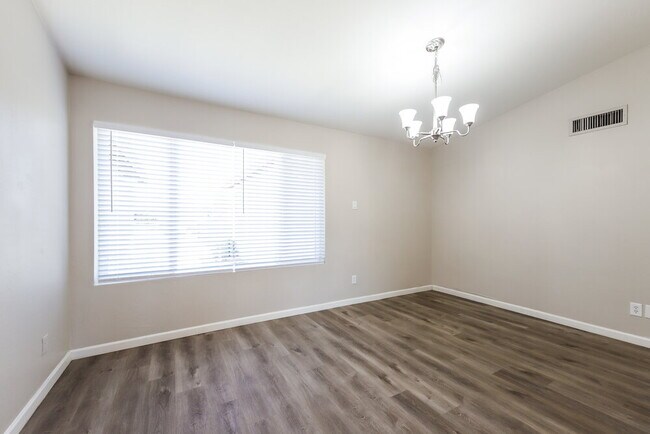 Foto del edificio - 16444 N 46th Ln