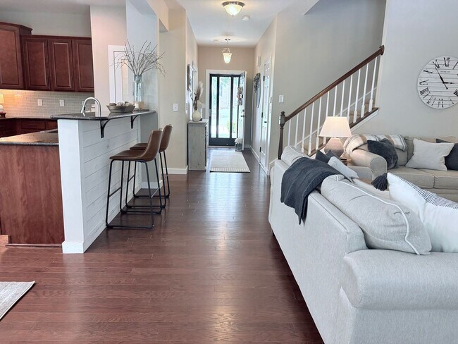 Foto del edificio - Remarkable 4 bed, 2.5 bath home in Mill Cr...