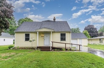 Building Photo - 3704 Cambridge St