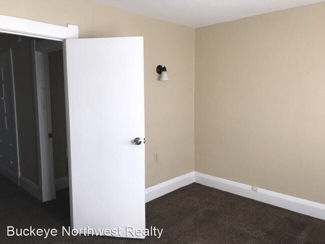 Building Photo - 2 br, 1 bath House - 557 Potter St