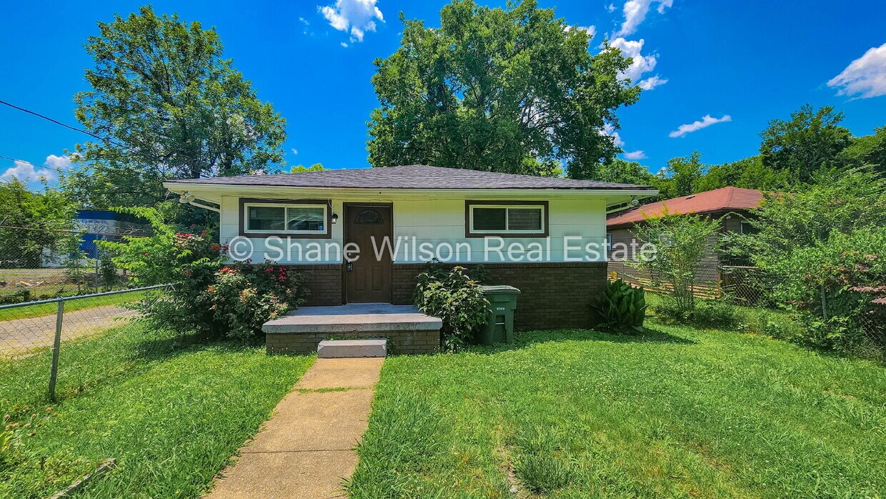 Primary Photo - "Charming 3-Bedroom Home in Chattanooga's ...