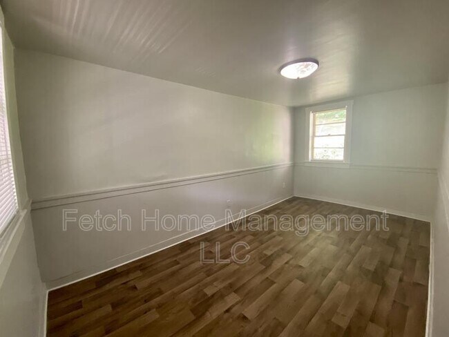 Building Photo - 1376 New Danville Pike