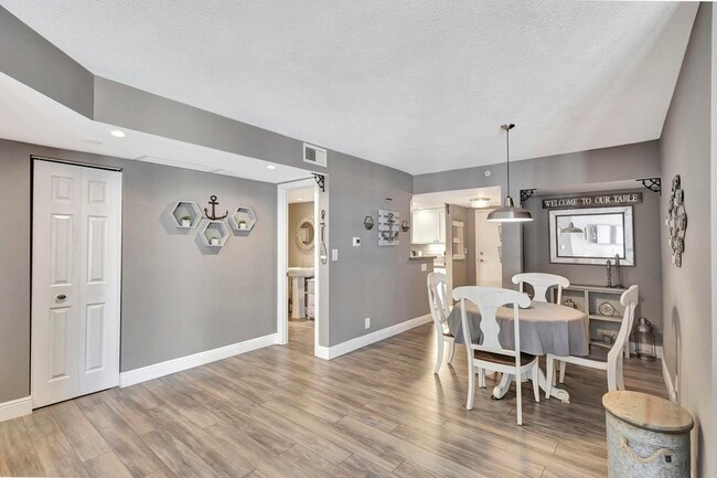 Photo - 3000 N Ocean Dr Apartment