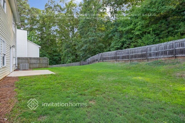 Building Photo - 159 Hawthorn Dr