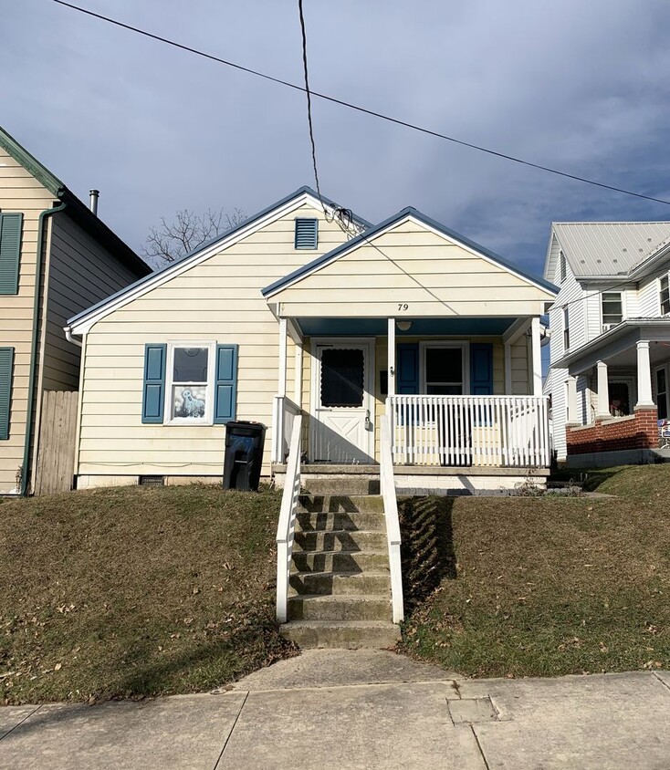Primary Photo - Charming 3-Bedroom, 1-Bathroom Single-Fami...